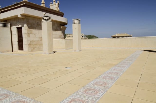 2 bedroom Apartment for sale in Guardamar del Segura with pool garage - € 230,000 (Ref: 9946289)