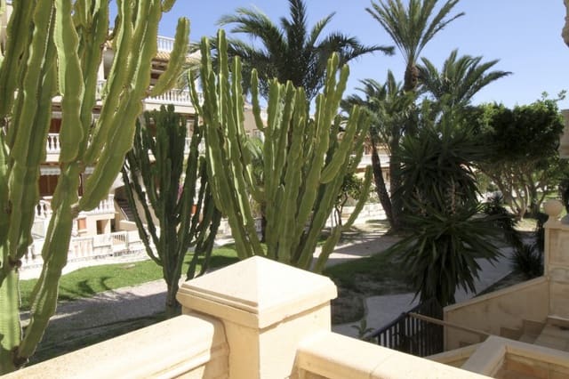 2 bedroom Apartment for sale in Guardamar del Segura with pool garage - € 230,000 (Ref: 9946289)