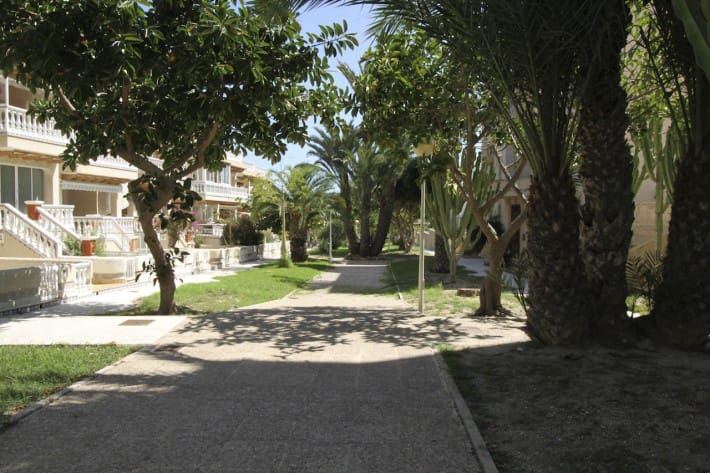 2 sovrum Lägenhet till salu i Guardamar del Segura med pool garage - 230 000 € (Ref: 9946289)