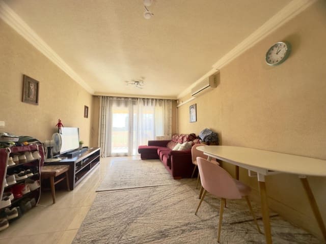 2 bedroom Apartment for sale in Guardamar del Segura with pool garage - € 230,000 (Ref: 9946289)