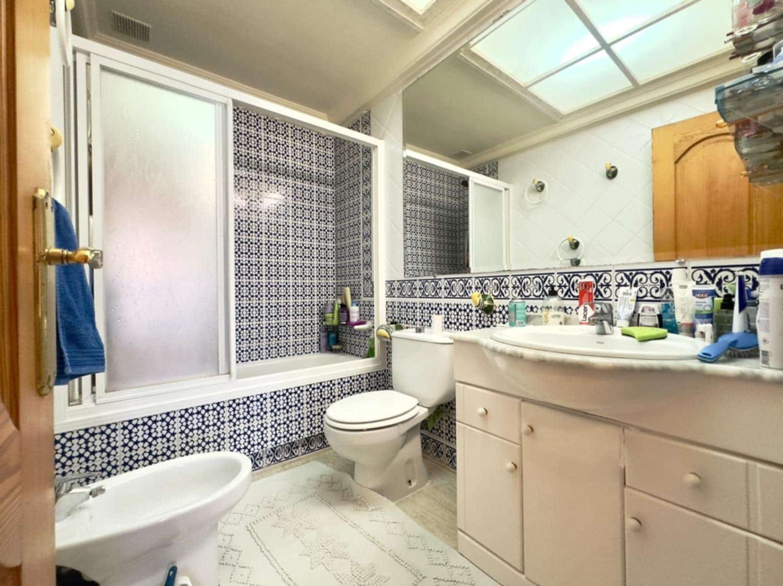 2 sovrum Lägenhet till salu i Guardamar del Segura med pool garage - 230 000 € (Ref: 9946289)