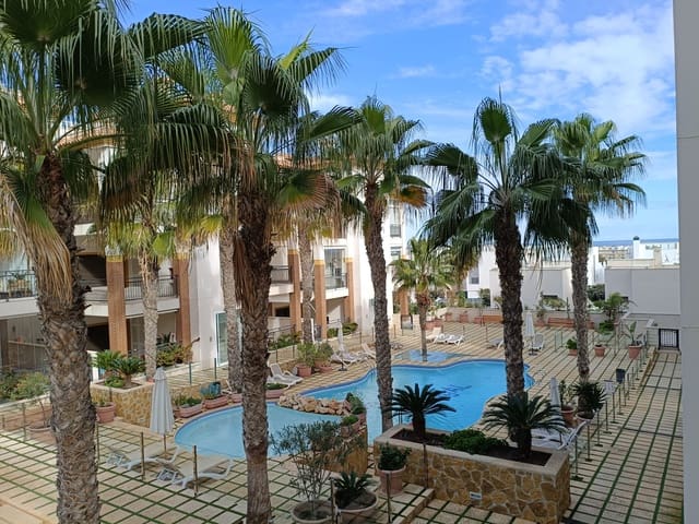 2 bedroom Apartment for sale in Guardamar del Segura with pool garage - € 245,000 (Ref: 9946290)