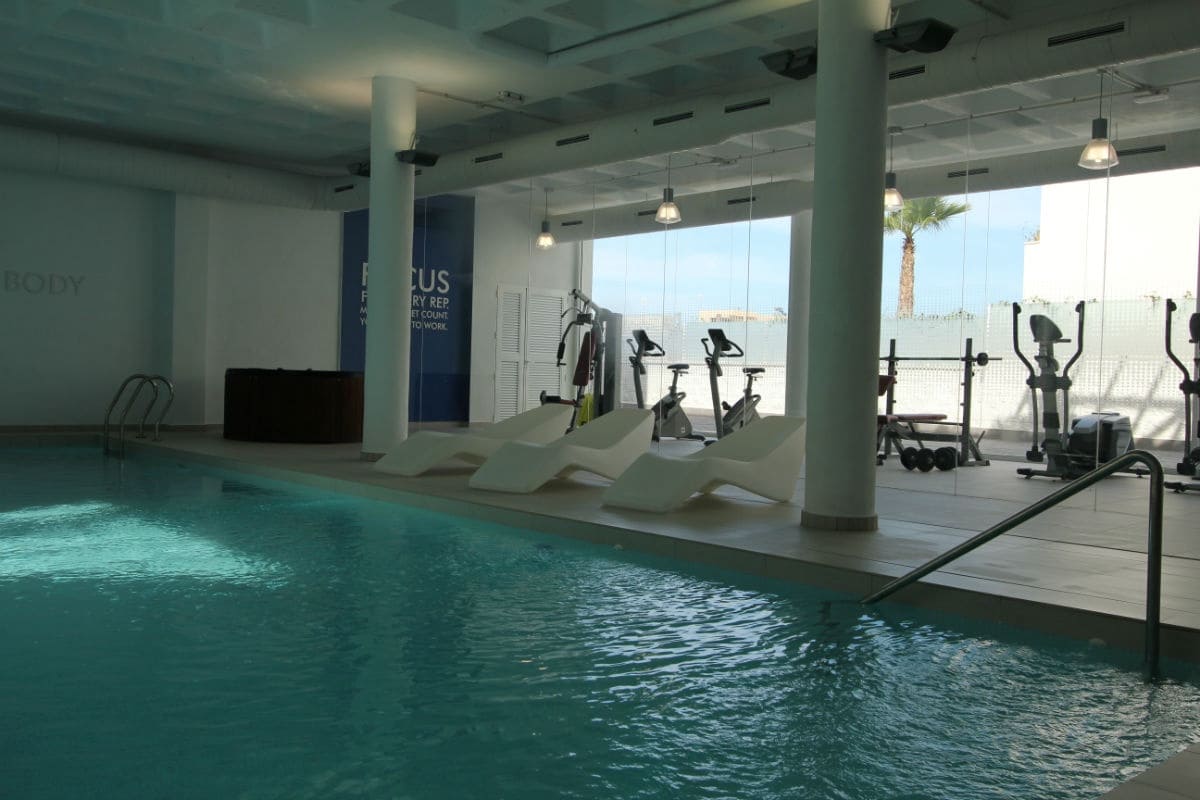 2 sovrum Lägenhet till salu i Guardamar del Segura med pool garage - 245 000 € (Ref: 9946290)
