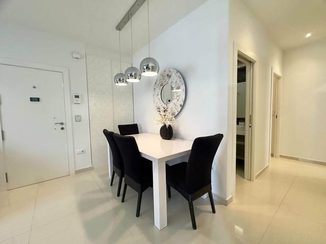 2 bedroom Apartment for sale in Guardamar del Segura with pool garage - € 245,000 (Ref: 9946290)