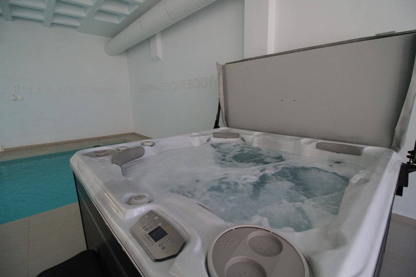 2 sovrum Lägenhet till salu i Guardamar del Segura med pool garage - 245 000 € (Ref: 9946290)