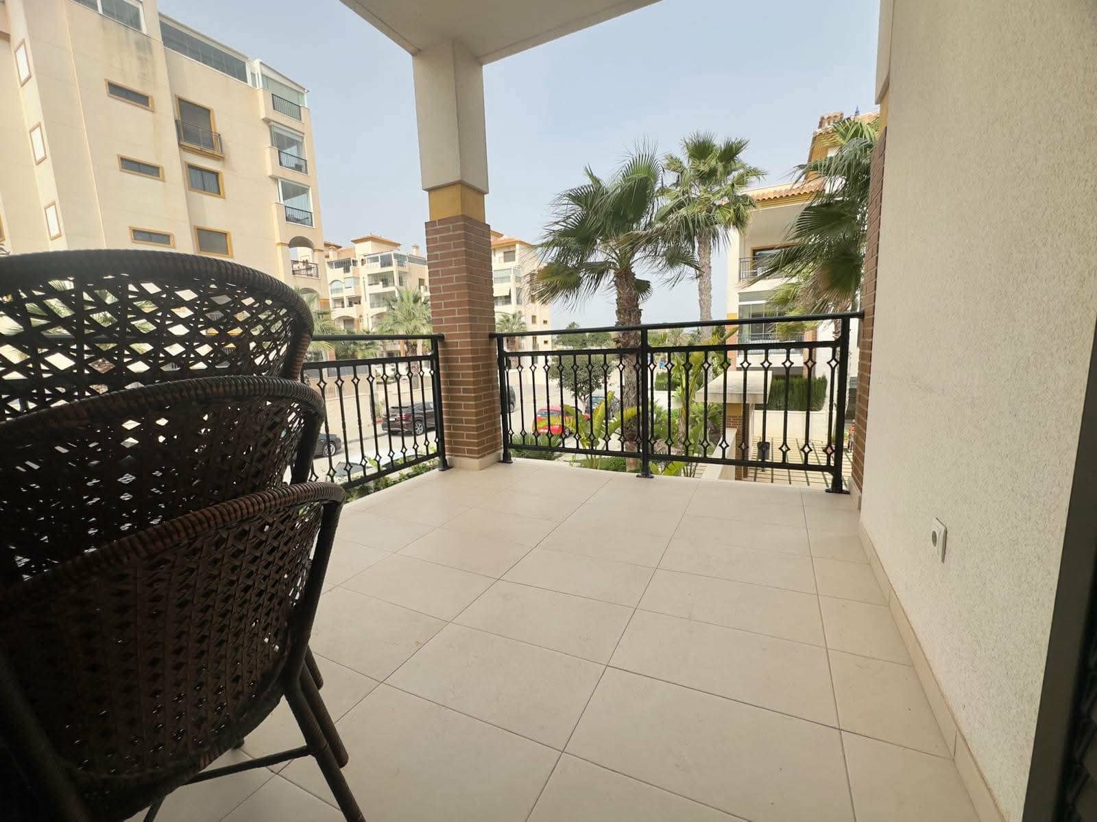 2 sovrum Lägenhet till salu i Guardamar del Segura med pool garage - 245 000 € (Ref: 9946290)