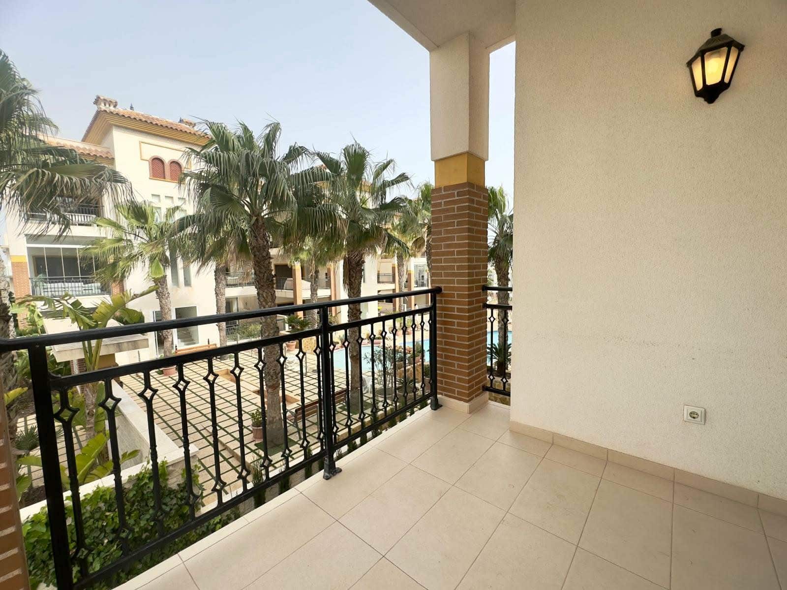 2 sovrum Lägenhet till salu i Guardamar del Segura med pool garage - 245 000 € (Ref: 9946290)