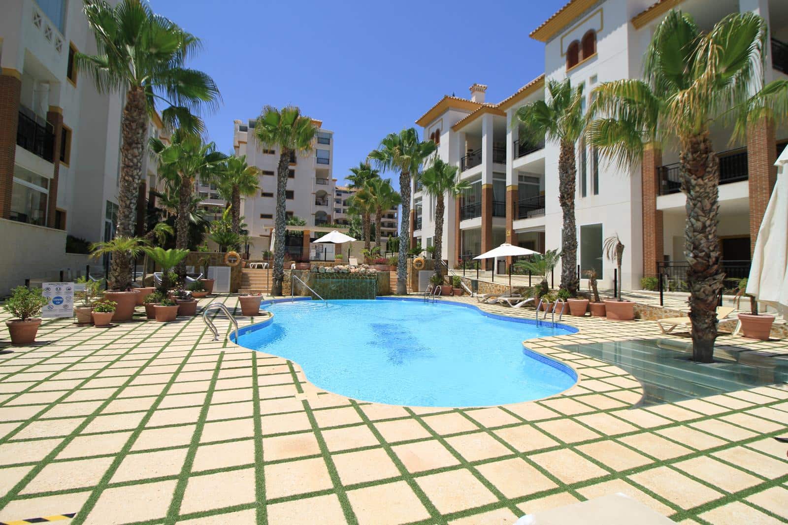 2 sovrum Lägenhet till salu i Guardamar del Segura med pool garage - 245 000 € (Ref: 9946290)