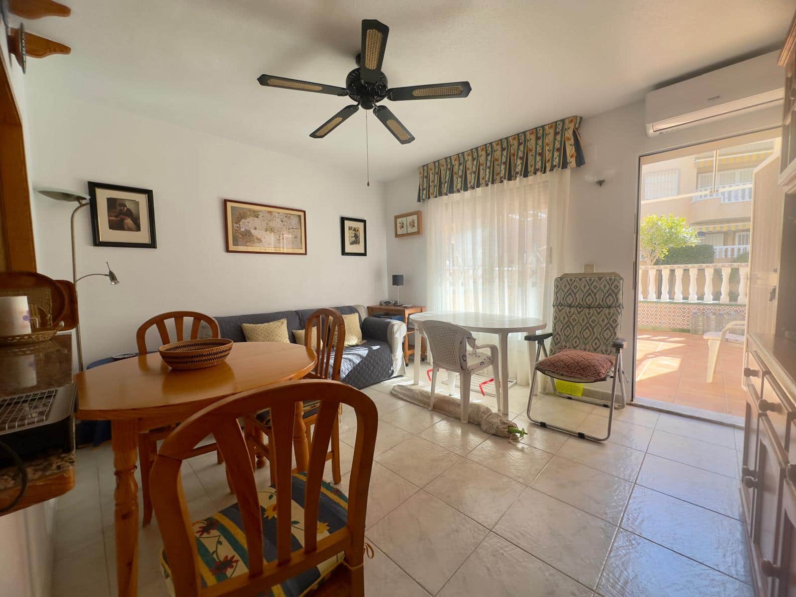 Appartement de 2 chambres à louer à Guardamar del Segura avec piscine - 580 € (Ref: 9946291)
