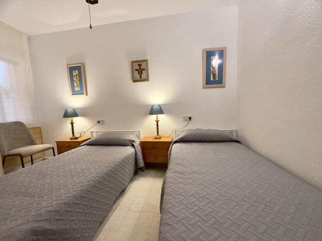 2 soverom Leilighet til leie i Guardamar del Segura med svømmebasseng - € 580 (Ref: 9946291)