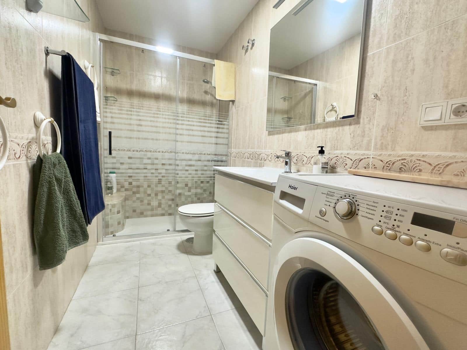 Appartement de 2 chambres à louer à Guardamar del Segura avec piscine - 580 € (Ref: 9946291)