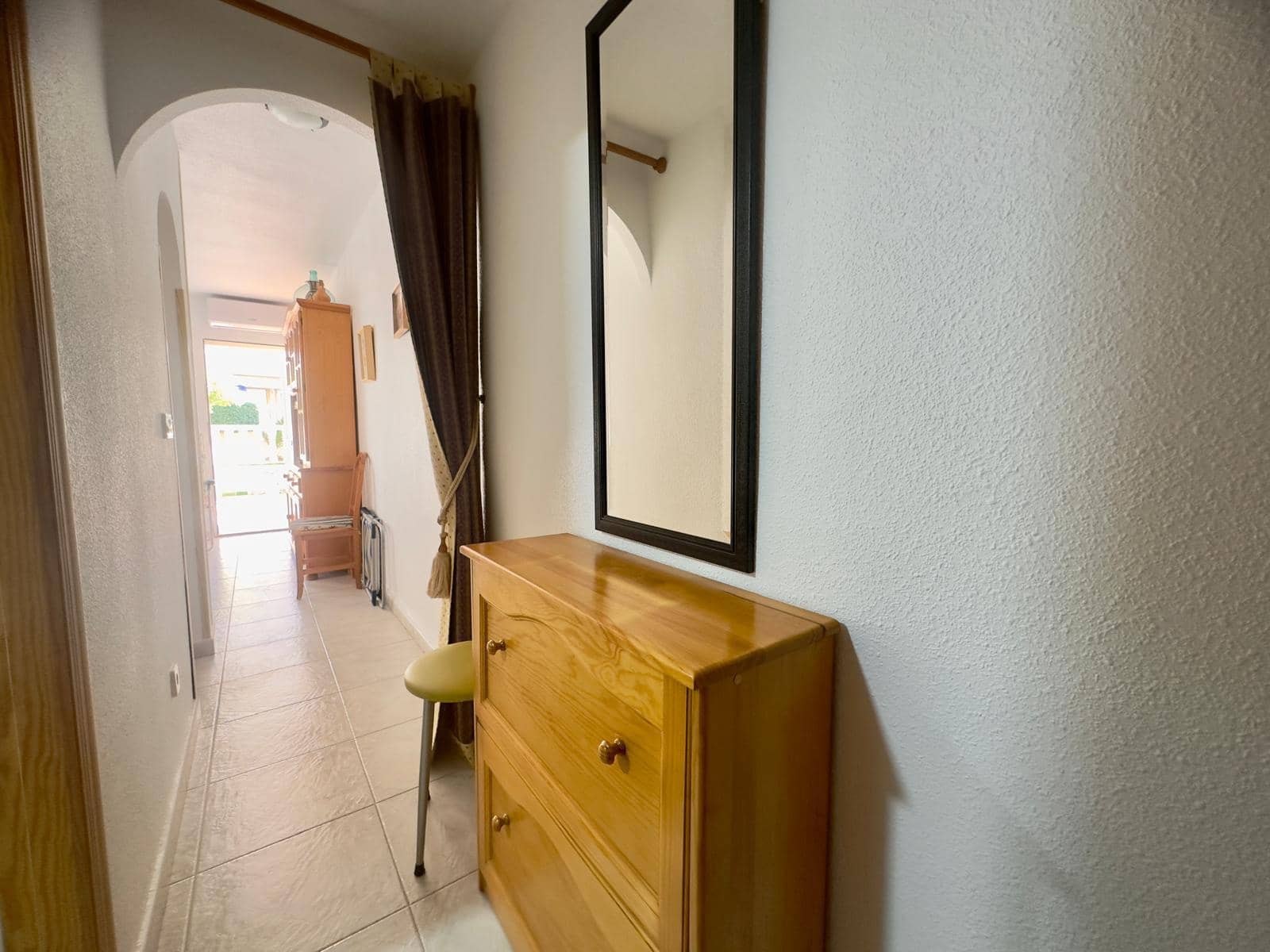 Appartement de 2 chambres à louer à Guardamar del Segura avec piscine - 580 € (Ref: 9946291)