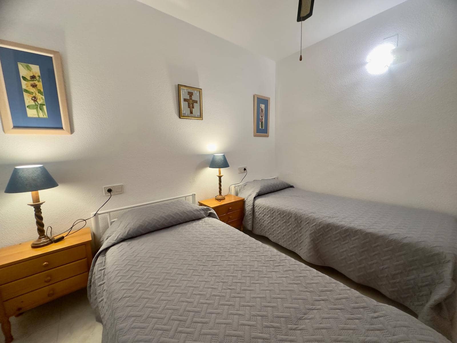 Appartement de 2 chambres à louer à Guardamar del Segura avec piscine - 580 € (Ref: 9946291)