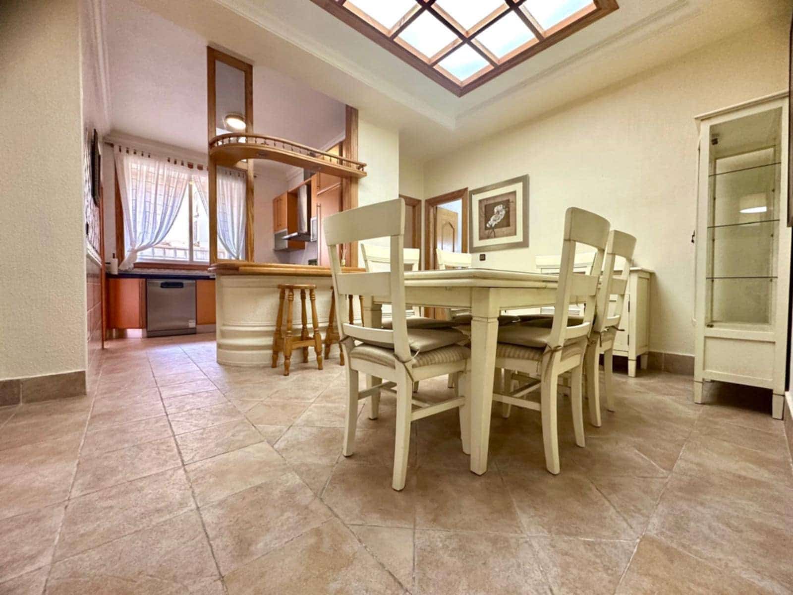 3 bedroom Apartment for sale in Guardamar del Segura - € 269,000 (Ref: 9946292)