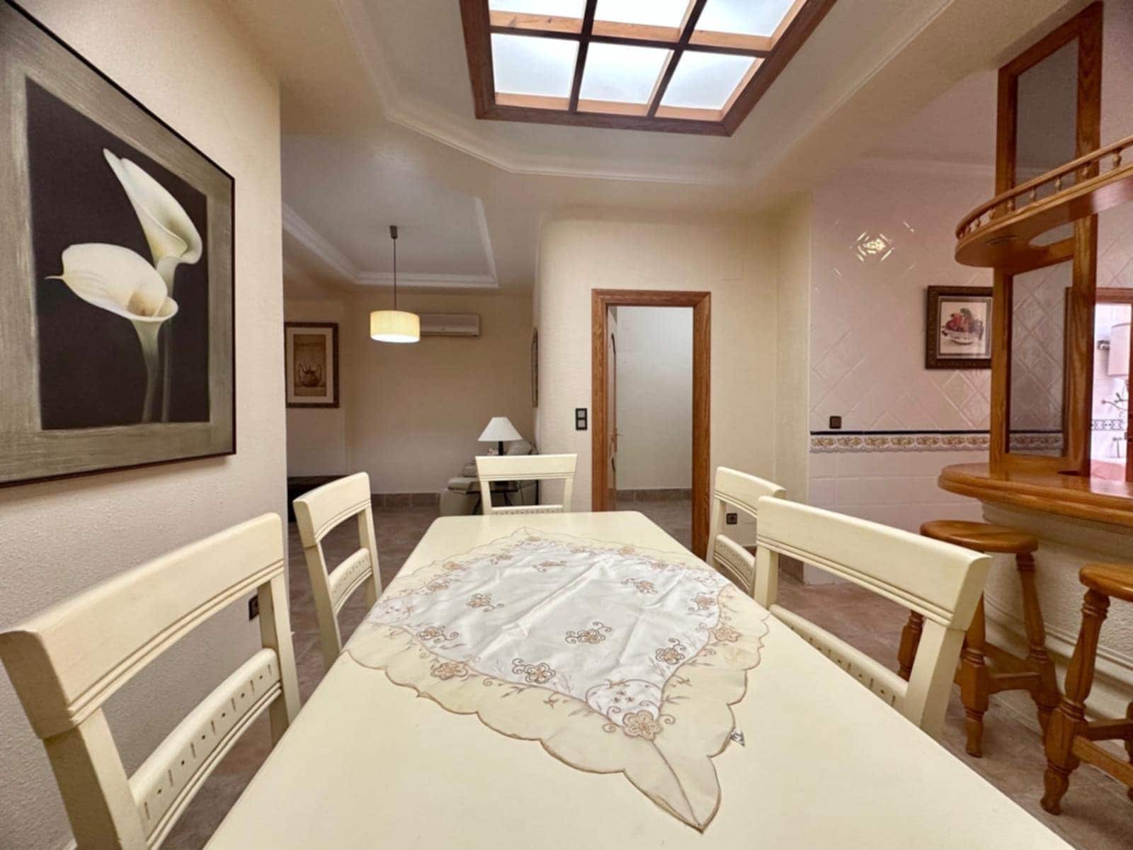 3 bedroom Apartment for sale in Guardamar del Segura - € 269,000 (Ref: 9946292)