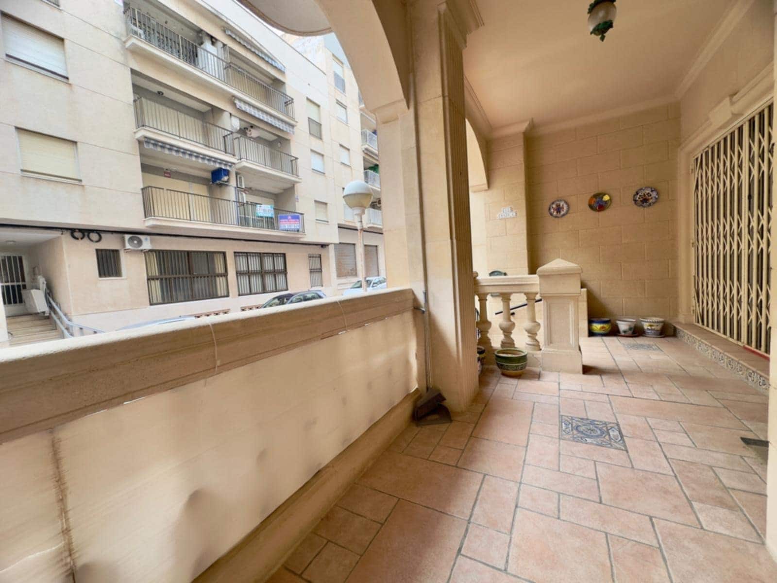 3 bedroom Apartment for sale in Guardamar del Segura - € 269,000 (Ref: 9946292)