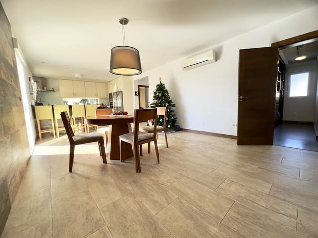 4 soveværelse Villa til salg i Ciudad Quesada, Rojales med swimmingpool garage - € 549.800 (Ref: 9946293)