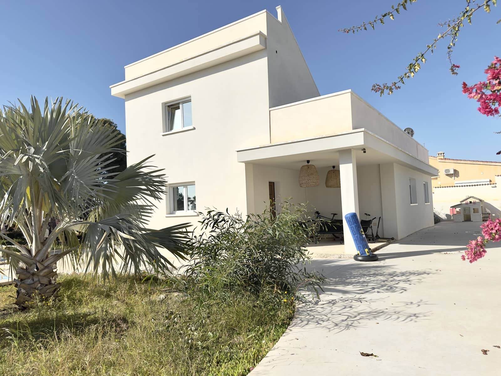 4 soveværelse Villa til salg i Ciudad Quesada med swimmingpool garage - € 549.800 (Ref: 9946293)