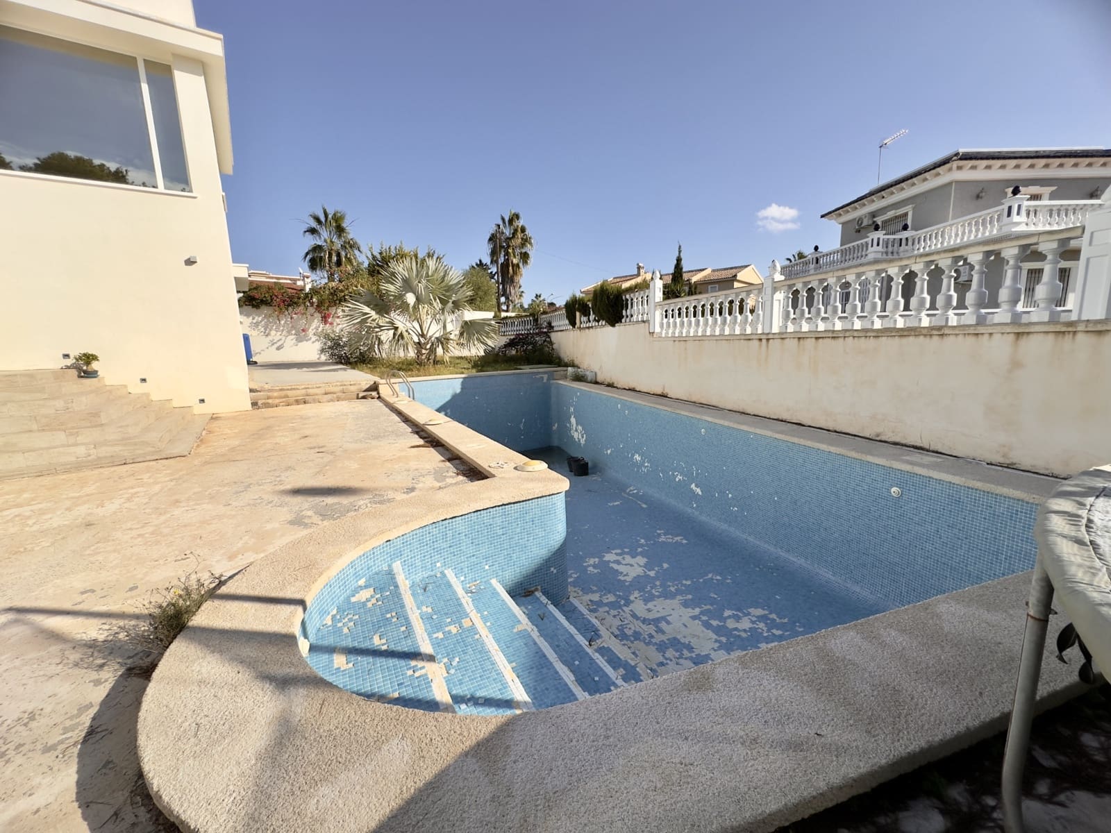 4 soveværelse Villa til salg i Ciudad Quesada med swimmingpool garage - € 549.800 (Ref: 9946293)