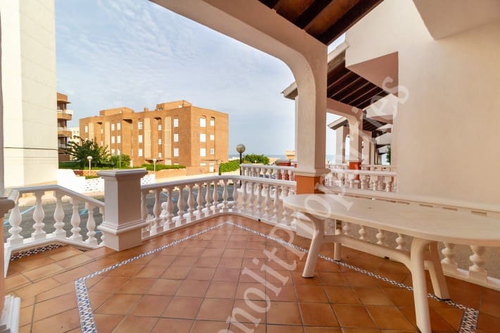 4 soverom Leilighet til leie i Guardamar del Segura med garasje - € 1 100 (Ref: 9948874)