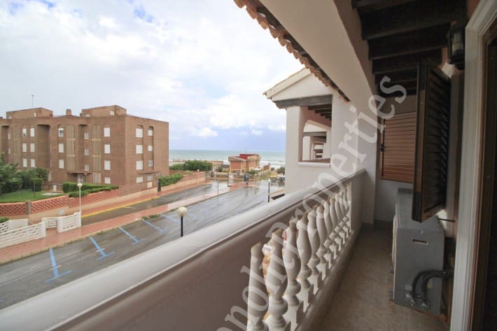 4 soverom Leilighet til leie i Guardamar del Segura med garasje - € 1 100 (Ref: 9948874)