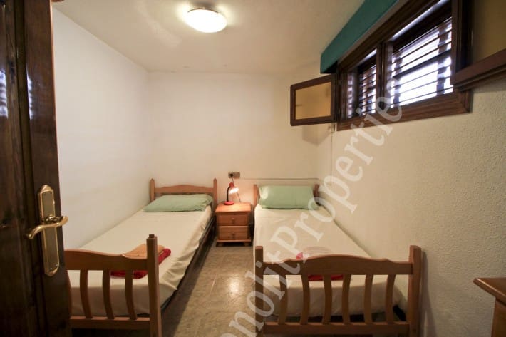 4 soverom Leilighet til leie i Guardamar del Segura med garasje - € 1 100 (Ref: 9948874)