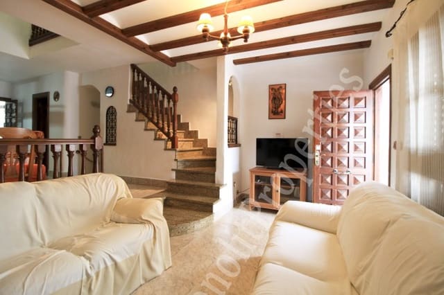 4 soverom Leilighet til leie i Guardamar del Segura med garasje - € 1 100 (Ref: 9948874)