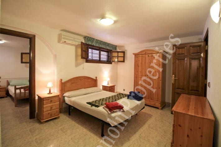 4 soverom Leilighet til leie i Guardamar del Segura med garasje - € 1 100 (Ref: 9948874)