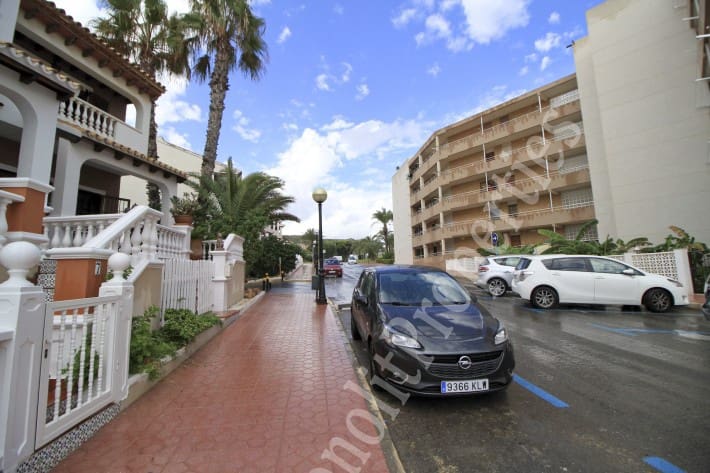 4 soverom Leilighet til leie i Guardamar del Segura med garasje - € 1 100 (Ref: 9948874)