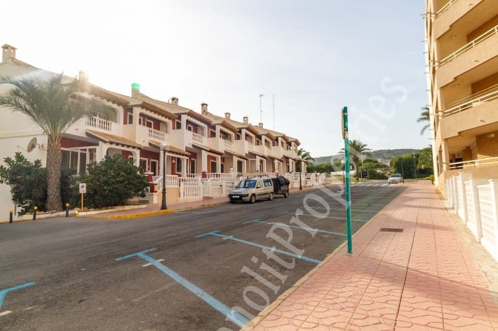 4 soverom Leilighet til leie i Guardamar del Segura med garasje - € 1 100 (Ref: 9948874)
