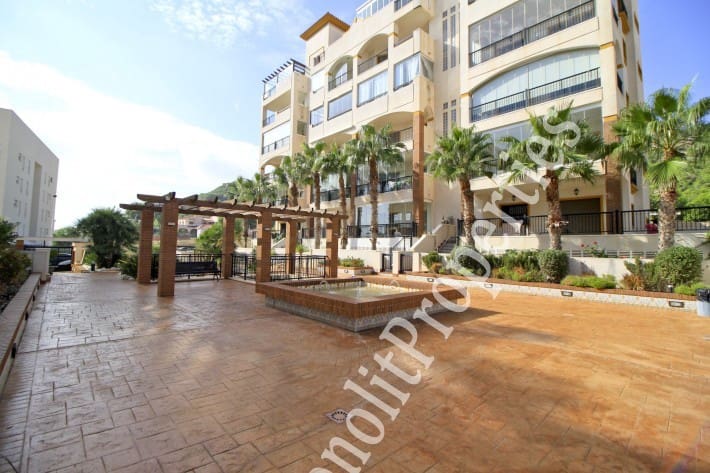 2 bedroom Apartment for rent in Guardamar del Segura with pool garage - € 1,150 (Ref: 9965917)