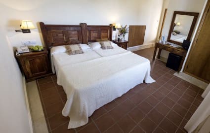 14 sypialnia Hotel na sprzedaż w Vejer de la Frontera z basenem garażem - 4 700 000 € (Ref: 10078537)