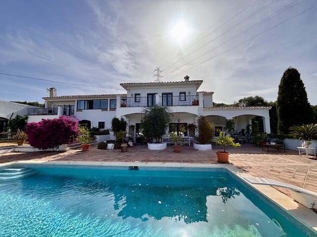 6 chambre Finca/Maison de Campagne à vendre à Casares avec piscine garage - 1 900 000 € (Ref: 10147255)