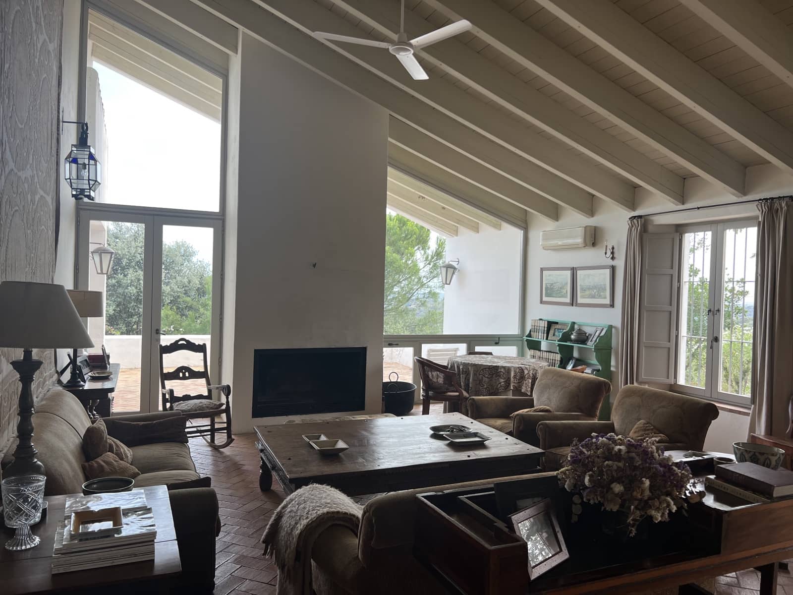 5 soveværelse Finca/Landehus til salg i Lora del Rio med swimmingpool garage - € 2.275.000 (Ref: 7667920)