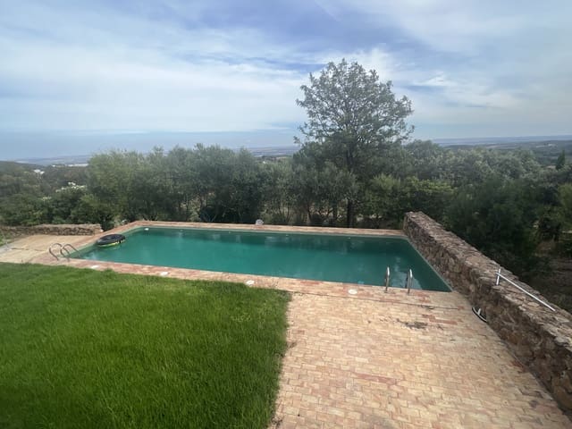 5 bedroom Finca/Country House for sale in Lora del Río with pool garage - € 2,275,000 (Ref: 7667920)
