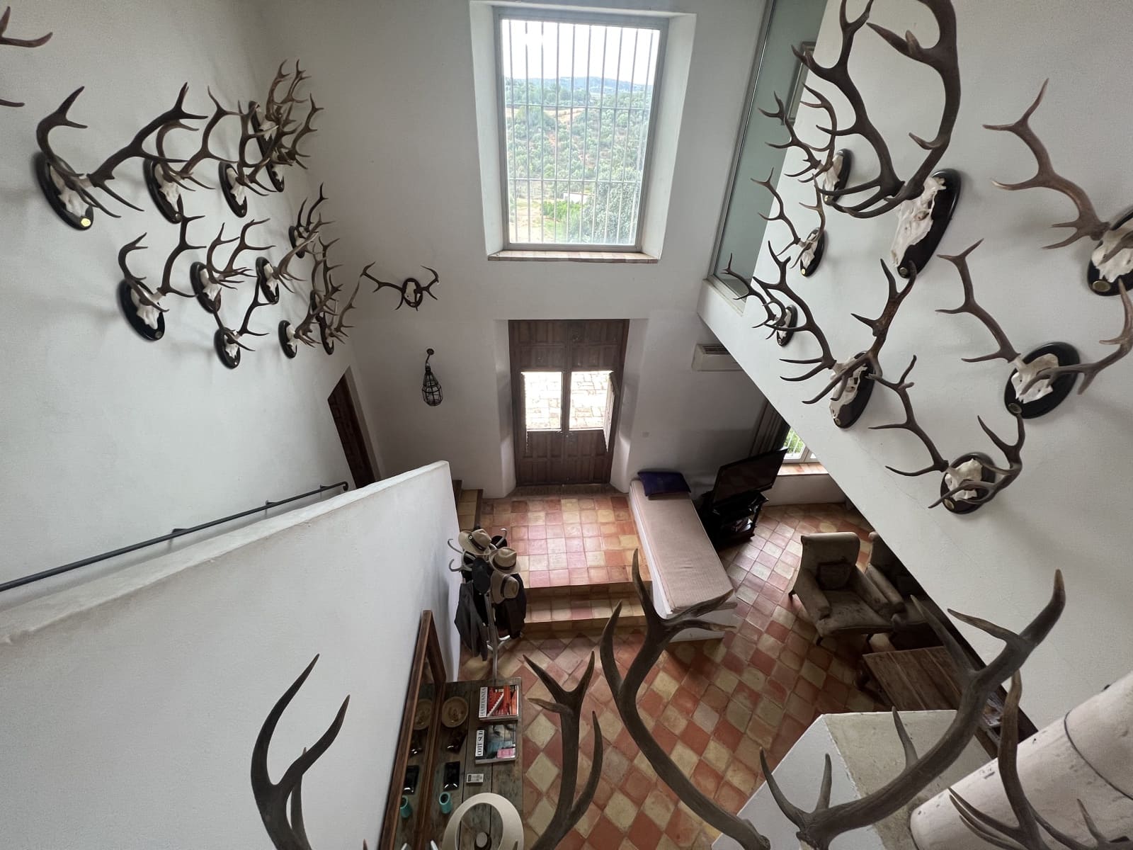 5 soveværelse Finca/Landehus til salg i Lora del Rio med swimmingpool garage - € 2.275.000 (Ref: 7667920)