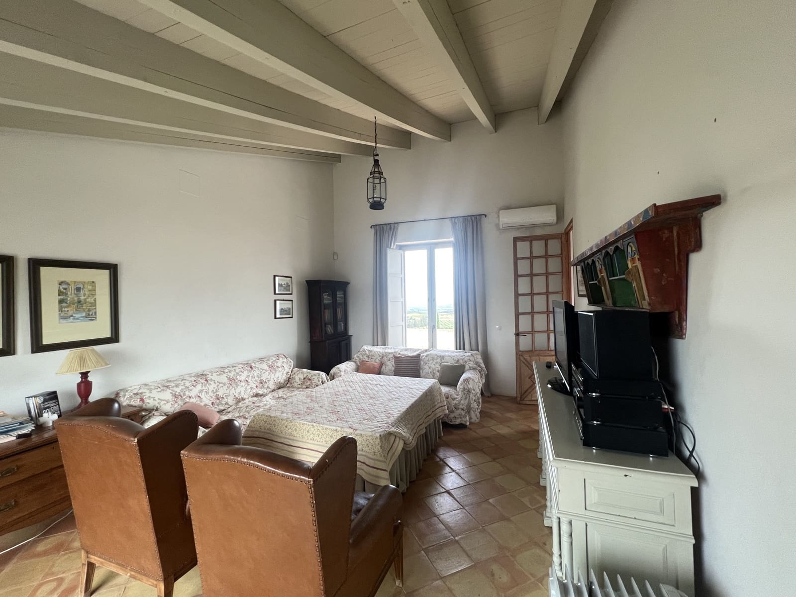 5 soveværelse Finca/Landehus til salg i Lora del Rio med swimmingpool garage - € 2.275.000 (Ref: 7667920)