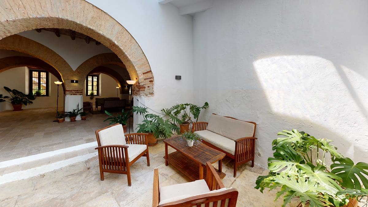 13 soveværelse Hotel til salg i Constantina - € 1.650.000 (Ref: 8314790)