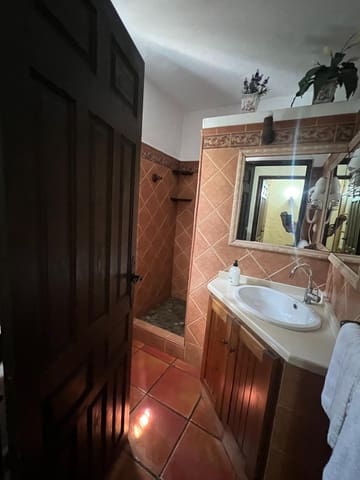 5 bedroom Finca/Country House for sale in Marchenilla, Jimena de la Frontera - € 880,000 (Ref: 8460581)