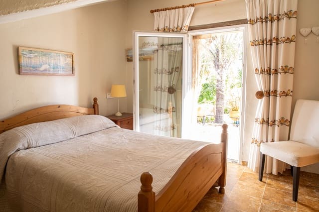 4 soveværelse Villa til salg i San Pablo de Buceite, Jimena de la Frontera - € 650.000 (Ref: 8954888)