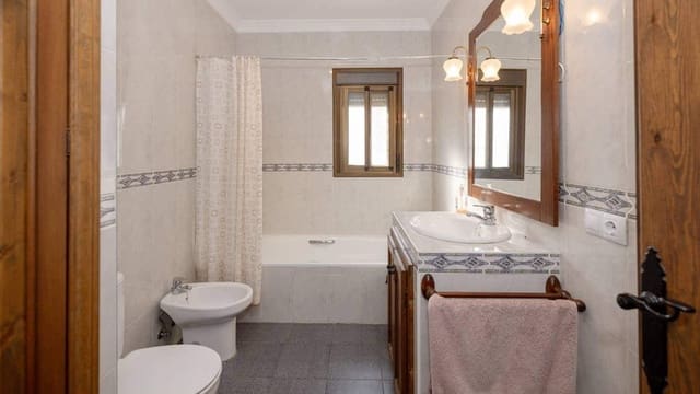 5 slaapkamer Finca/Landhuis te koop in Marchenilla, Jimena de la Frontera - € 1.800.000 (Ref: 9691569)