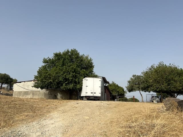 Tontti myytävänä paikassa Marchenilla, Jimena de la Frontera - 400 000 € (Ref: 9691581)