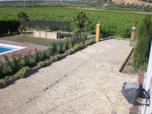 10 soverom Finca/Herregård til salgs i Sanlúcar la Mayor - € 900 000 (Ref: 9844145)