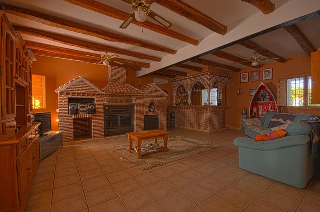9 slaapkamer Finca/Landhuis te koop in Vélez-Rubio met zwembad garage - € 1.500.000 (Ref: 9852202)