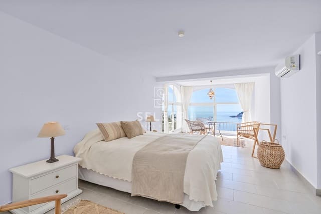 3 slaapkamer Villa te koop in Almuñécar met zwembad garage - € 620.000 (Ref: 10081277)