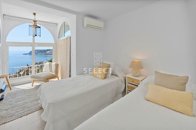 3 slaapkamer Villa te koop in Almuñécar met zwembad garage - € 620.000 (Ref: 10081277)