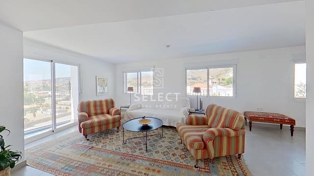 3 slaapkamer Villa te koop in Almuñécar met zwembad garage - € 620.000 (Ref: 10081277)