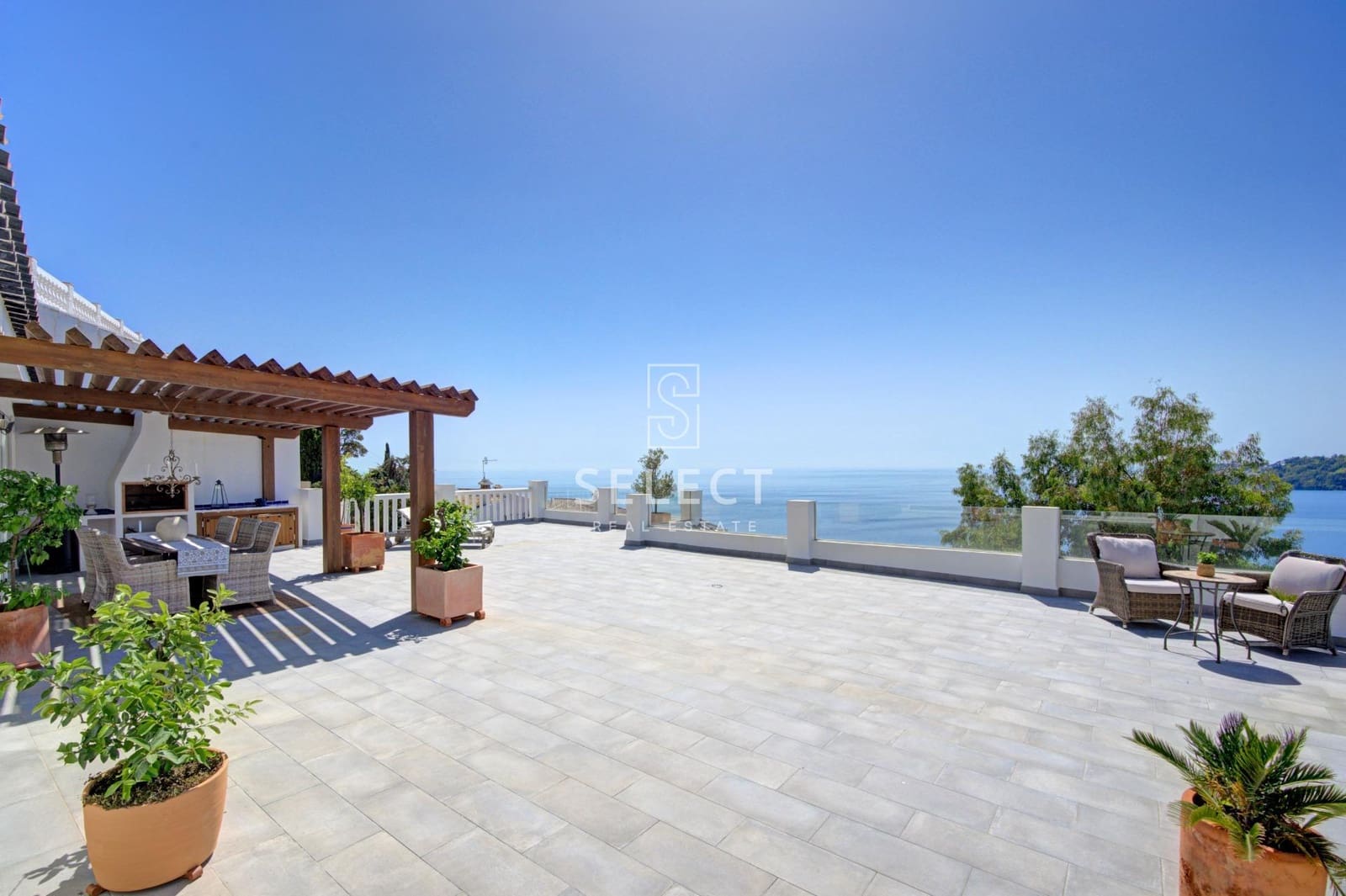 3 slaapkamer Villa te koop in Almunecar met zwembad garage - € 620.000 (Ref: 10081277)