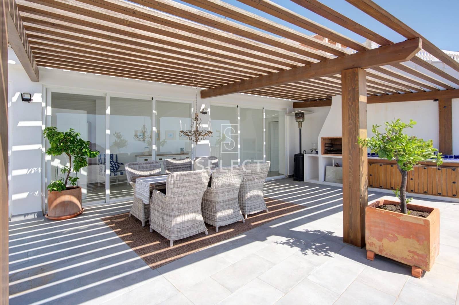 3 slaapkamer Villa te koop in Almunecar met zwembad garage - € 620.000 (Ref: 10081277)