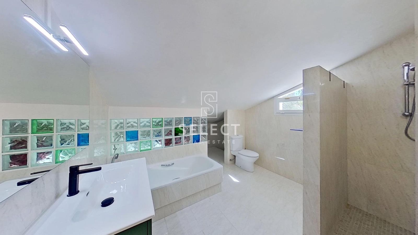 5 soveværelse Villa til salg i La Herradura med swimmingpool - € 995.000 (Ref: 10136112)